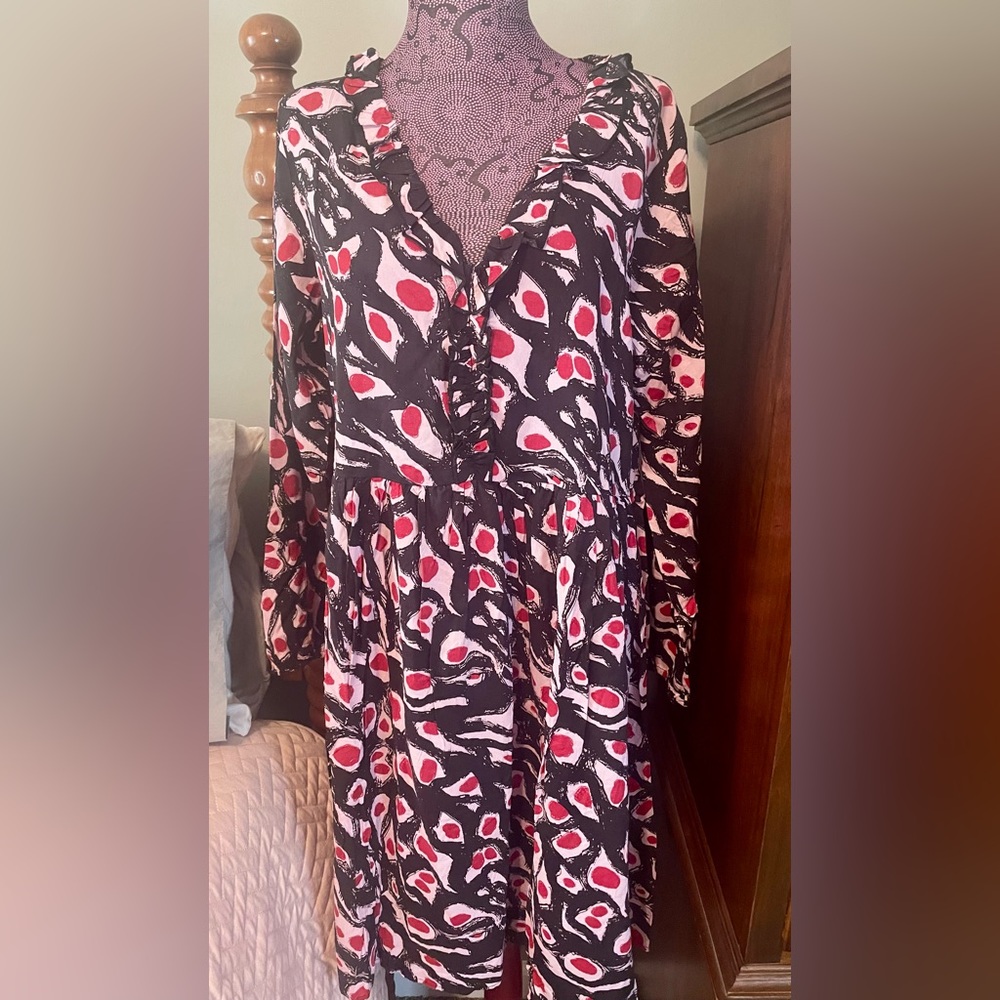 Evys Tree “The Celeste Dress” NWT size Medium printed loose fit and flowy